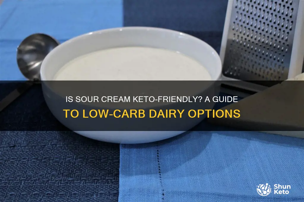 can you sour cream on keto