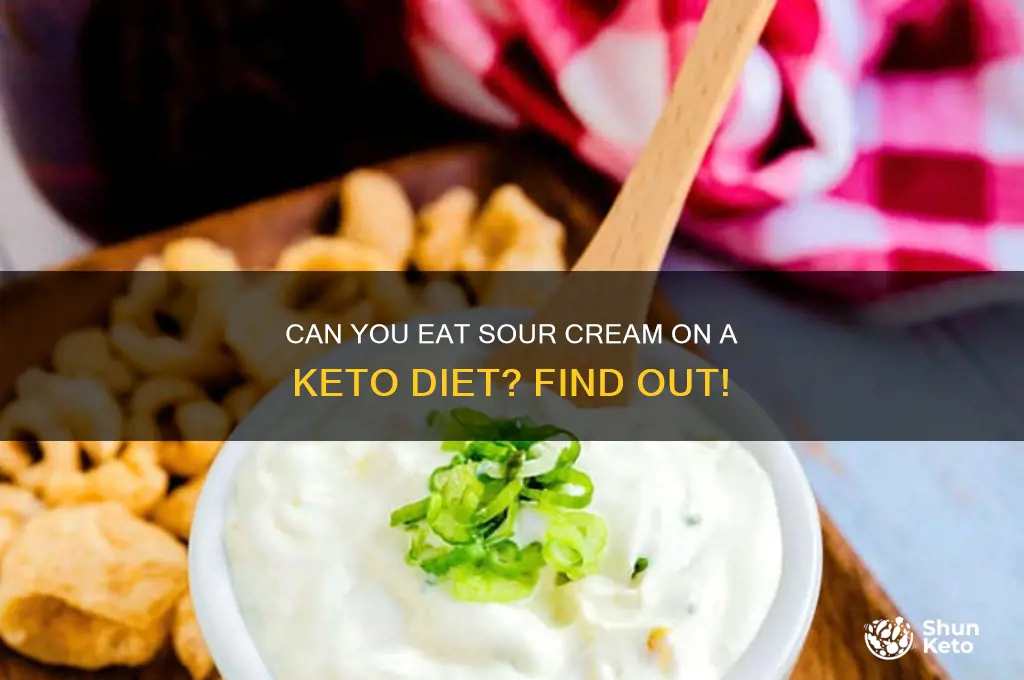 is sour cream allowed on keto diet